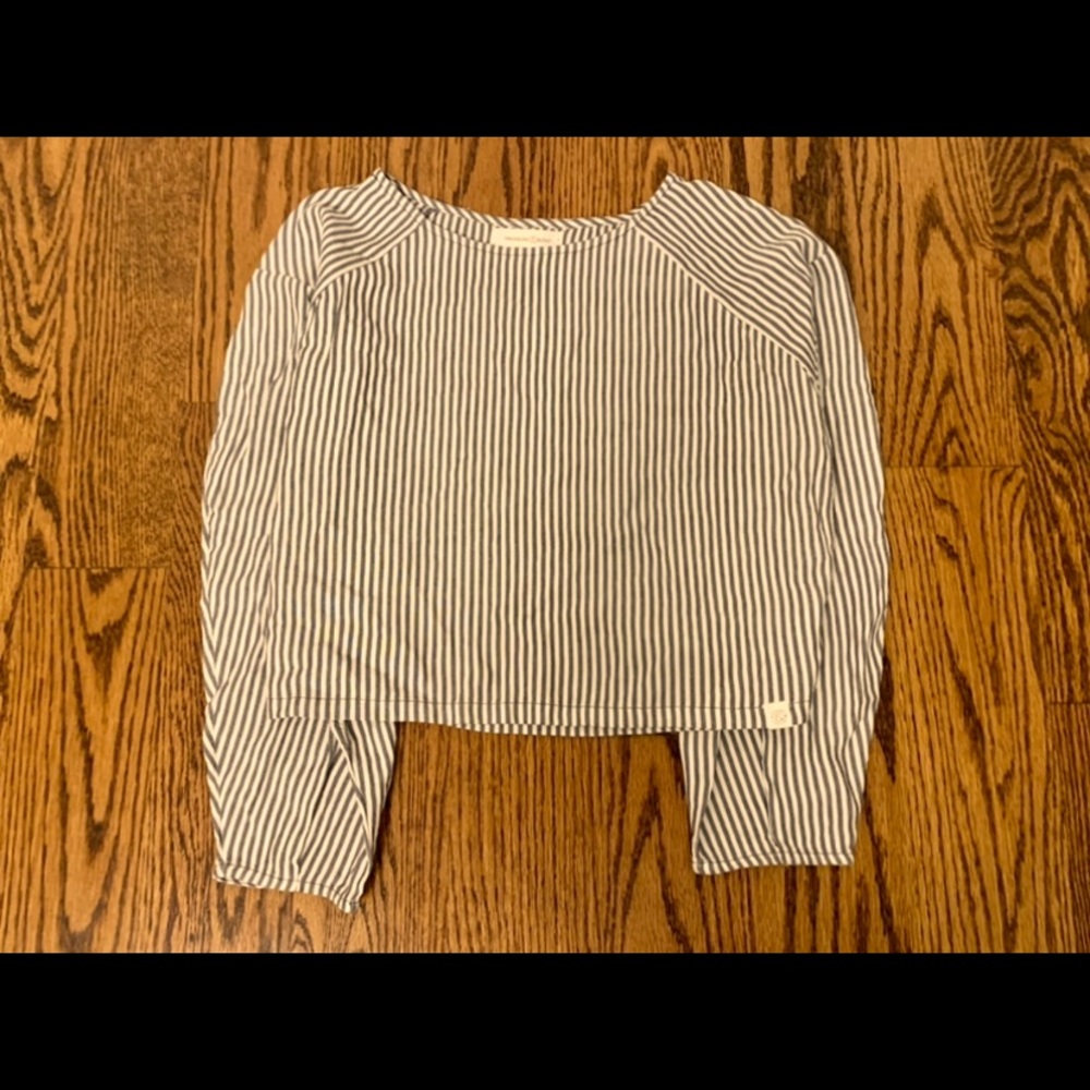 Nordstrom- Treasure & Bond Long Sleeve blouse
